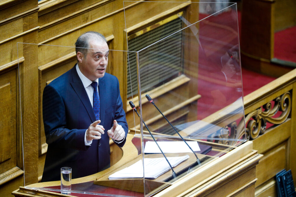 Η ανορθόγραφη χυδαιότητα Βελόπουλου για Αντετοκούνμπο: Έλληνας γενιέσαι... - Media