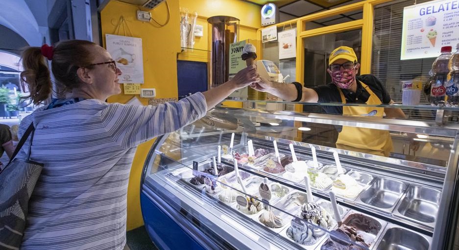 Ανεβάζει ρολά και η Ιταλία - Media