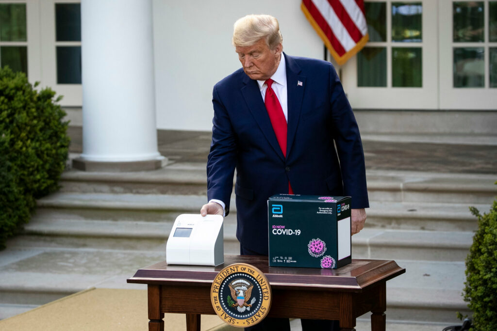 Nέα γκάφα Τραμπ ως... ντίλερ τεστ κορωνοϊού: Το διαφήμισε και το έκαναν στον Λευκό Οίκο, αλλά βγήκε... μούφα (Photos) - Media