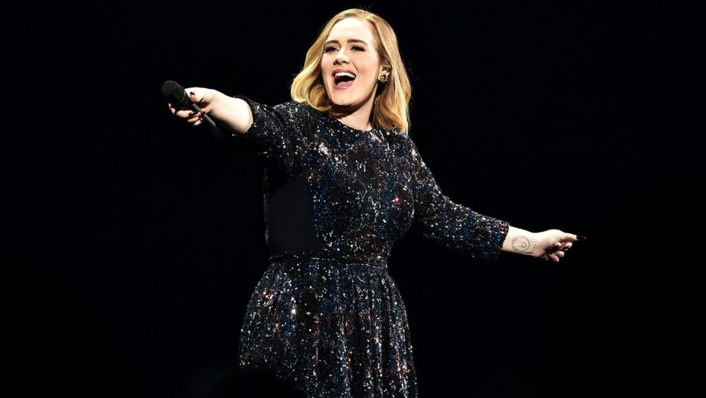 Αγνώριστη η Adele - Δείτε την εντυπωσιακή αλλαγή στην εμφάνισή της! (Photos) - Media
