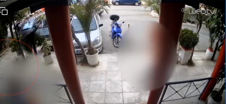 Επίθεση με βιτριόλι: Αυτή είναι η «γυναίκα-δράστης» - Αποκαλύψεις μαρτύρων (Video) - Media