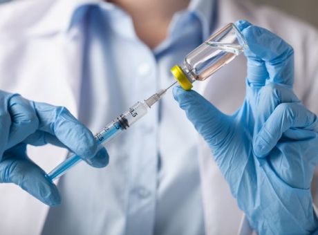 Συμφωνία Κομισιόν - Biontech/Pfizer για 200 εκατ. δόσεις του πειραματικού εμβολίου - Media