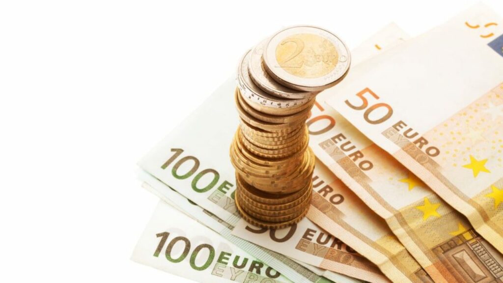 Επίδομα 534 ευρώ: Ποιοι πρέπει να υποβάλλουν αιτήσεις έως αύριο - Media