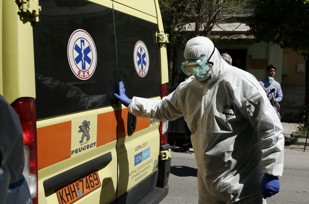 Κορωνοϊός: Στους 172 οι νεκροί - Κατέληξε 82χρονη στον «Ευαγγελισμό» - Media