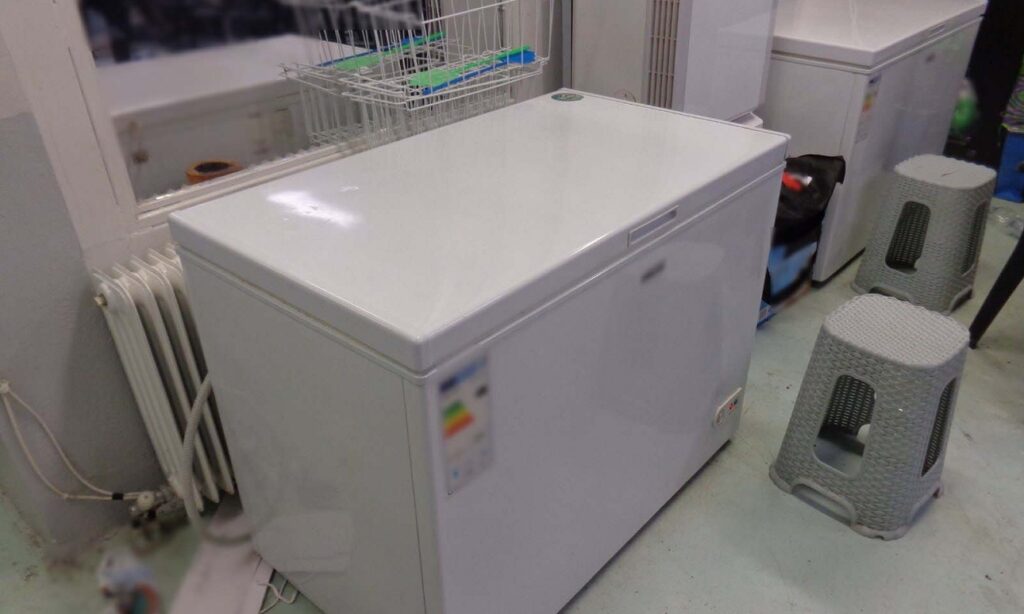 Φυλακές Νιγρίτας: Αποστακτήριο, μπάρμπεκιου, καταψύκτες, λάμες και ναρκωτικά βρήκε η ΕΛ.ΑΣ. - Media