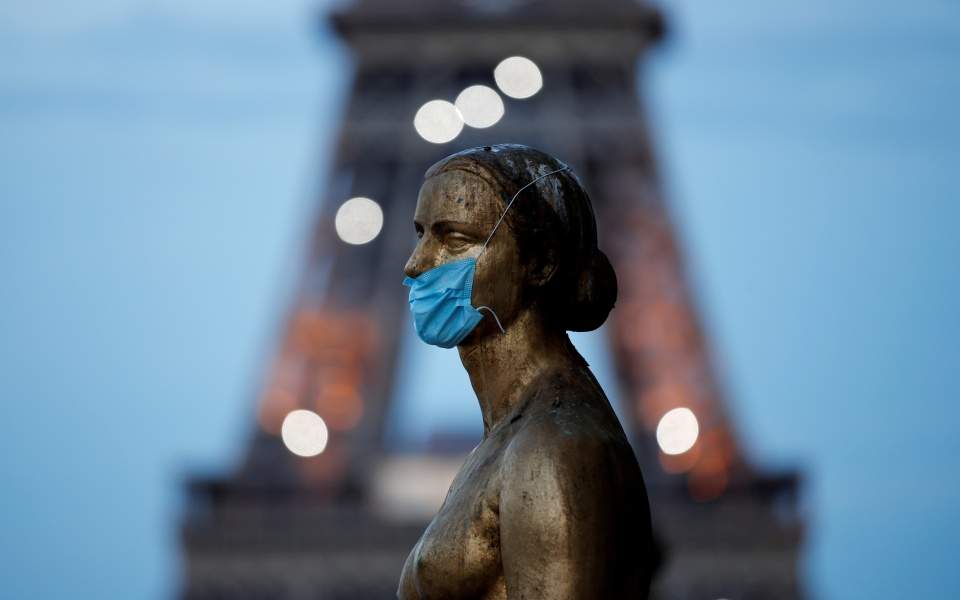 Γαλλία: Συνεχίζεται η μείωση του αριθμού των νοσηλευομένων - Media