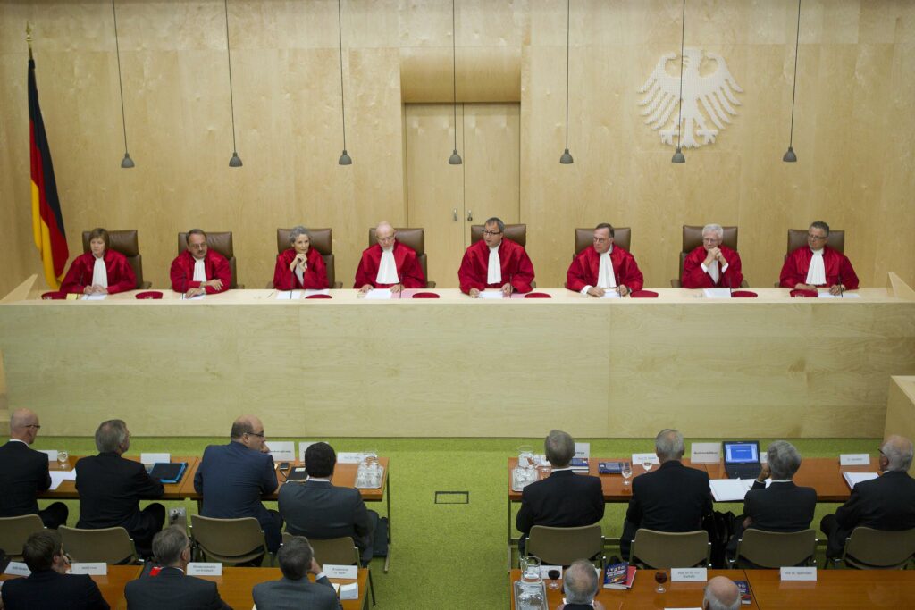 Γερμανικό Δικαστήριο: H αγορά κρατικών ομολόγων από την ΕΚΤ παραβιάζει «εν μέρει» το Σύνταγμα της χώρας - Media