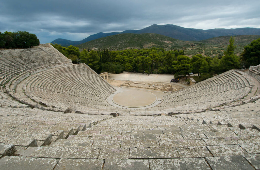 National Geographic: Στα 15 μουσικά «θαύματα» του κόσμου το αρχαίο θέατρο της Επιδαύρου - Media