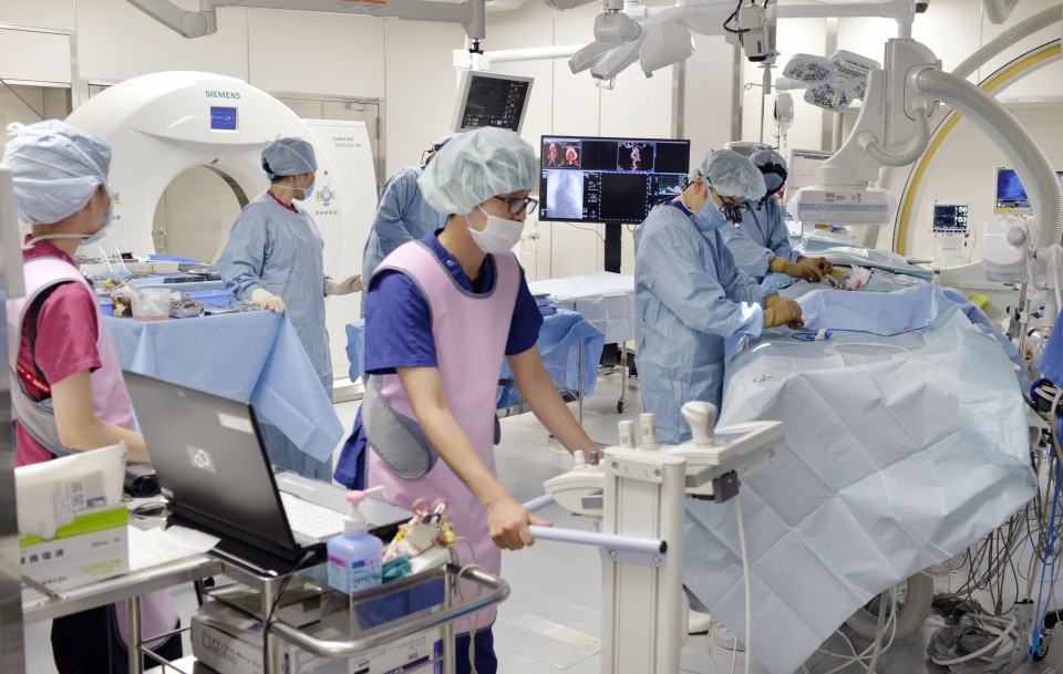 Στην Ιαπωνία οι εργαζόμενοι στα νοσοκομεία βάζουν ξανά και ξανά τις ίδιες μάσκες - Media