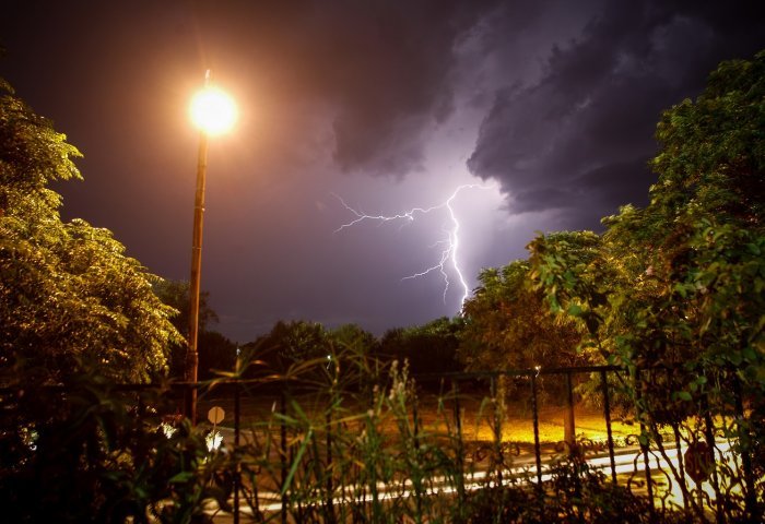 «Αλερτ» από meteo: Ανατροπή στο σκηνικό του καιρού - Έρχεται «χορός» κεραυνών σε Θεσσαλία – βόρεια Ελλάδα - Media