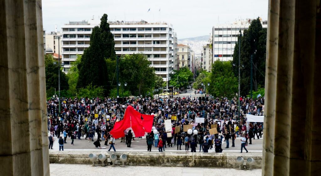 Μεγάλη συγκέντρωση διαμαρτυρίας καλλιτεχνών στο Σύνταγμα (Photos)  - Media