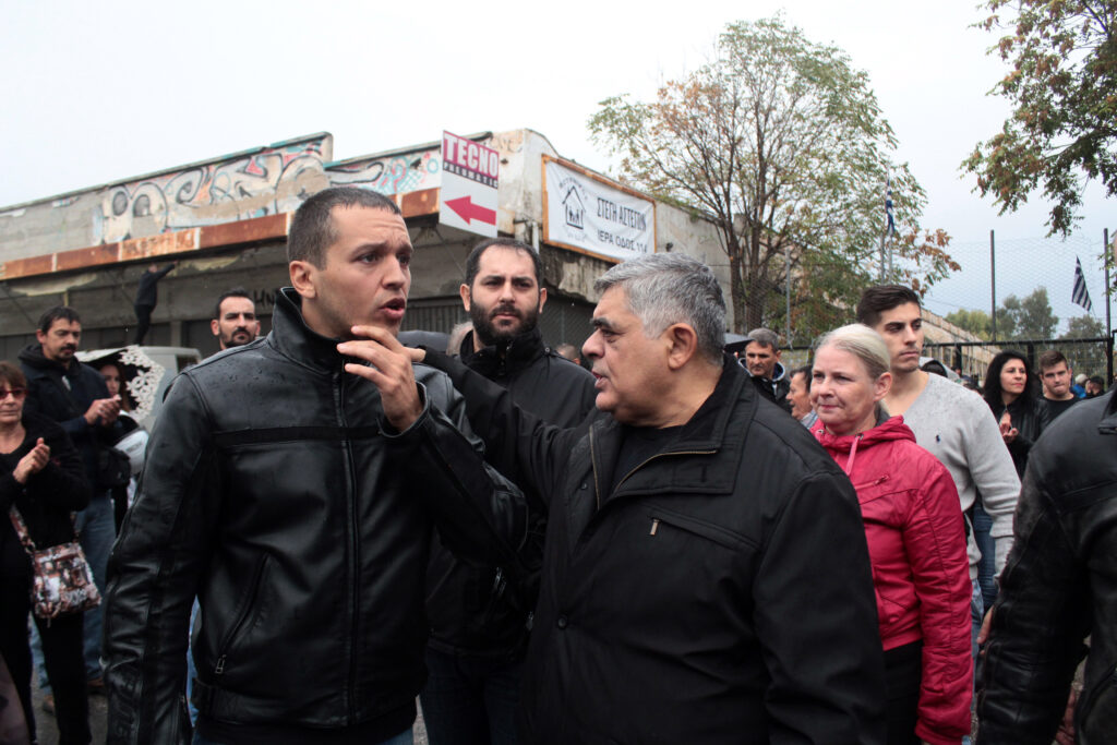 Χρυσή Αυγή: Και ο Ηλίας Κασιδιάρης εγκαταλείπει τον Ν. Μιχαλολιάκο - «Είστε τα μεγαλύτερα λάθη μου» - Media