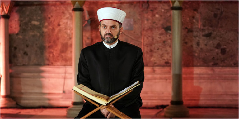Έντονη αντίδραση ΥΠΕΞ: «Πρόκληση κατά των Χριστιανών η ανάγνωση κορανίου στην Αγιά Σοφιά» (Video) - Media