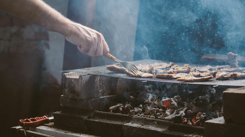 Ψήσιμο κρέατος: Έτσι δεν θα παραχθούν καρκινογόνες ουσίες - Media
