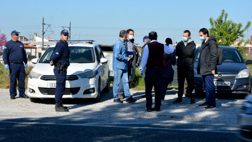 Θετικός συγγενής του 50χρονου Ρομά από τη Λάρισα που κατέληξε - Media
