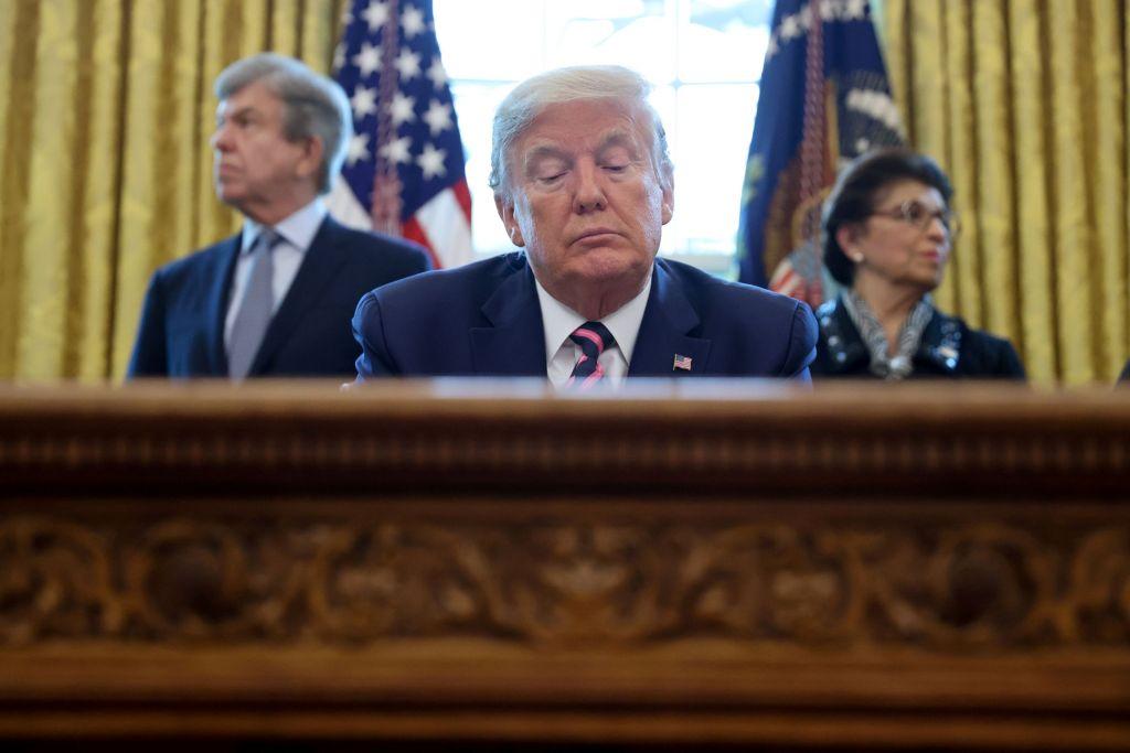 Άμεση είναι η ανάγκη επιστροφής των Αμερικανών στις εργασίες τους για την κυβέρνηση Τραμπ - Media