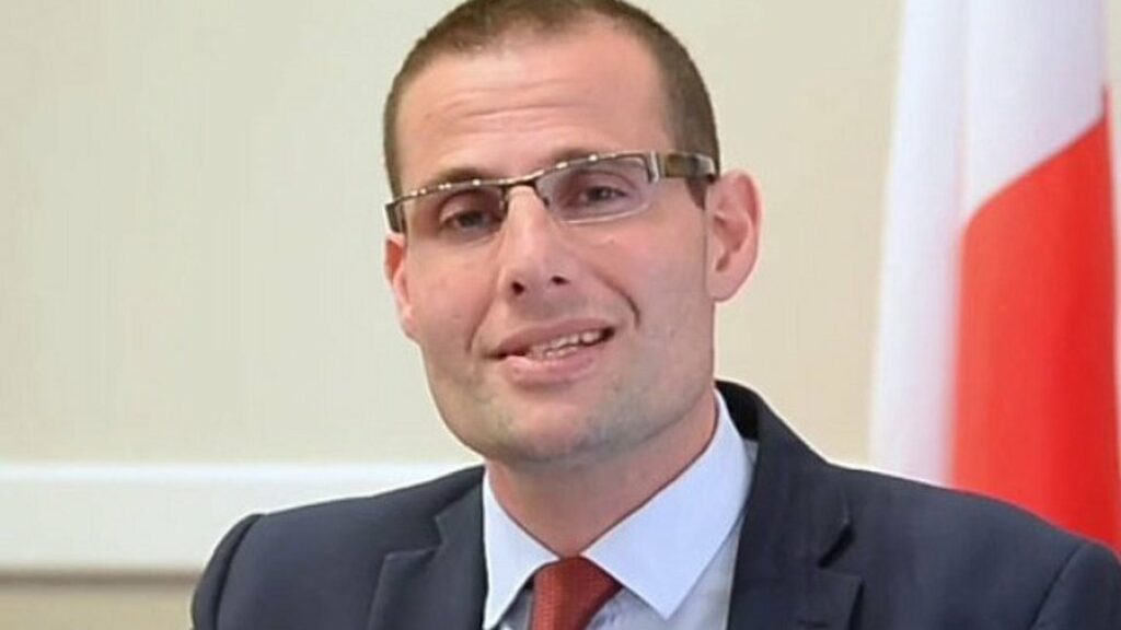 Μάλτα: Αθώος ο πρωθυπουργός Αμπέλα για τον θάνατο μεταναστών στη θάλασσα - Media