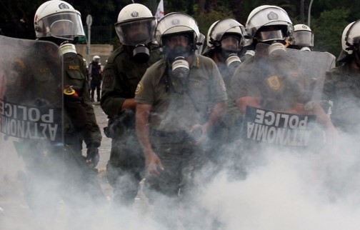 Χημικά κατά κατοίκων στη Μαλακάσα - Πέντε προσαγωγές  - Media