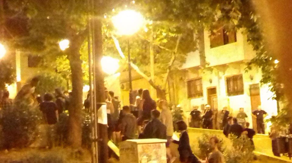 Νέα επέμβαση των ΜΑΤ σε πλατεία - Αυτή τη φορά στην Άνω Πόλη της Θεσσαλονίκης (Photos/Videos) - Media