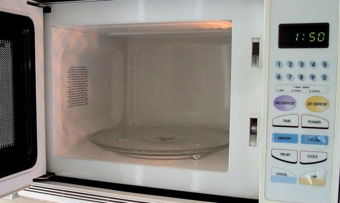 Πώς μπορεί να σας βλάψει ο φούρνος μικροκυμάτων - Media