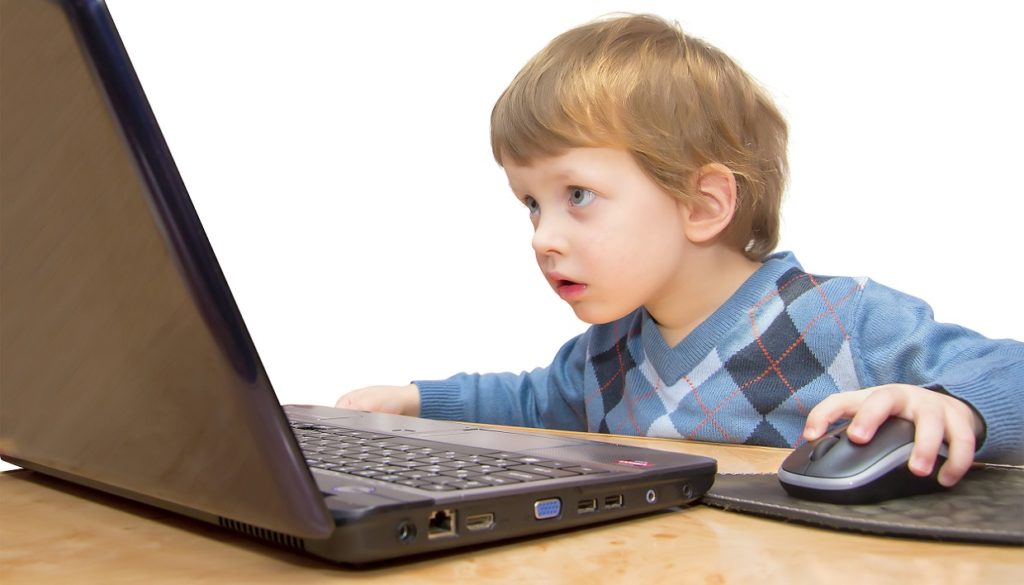 Πώς θα «ξεκολλήσετε» το παιδί σας από τον υπολογιστή - Media