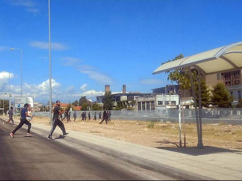 Πάτρα: Εβαλε μετανάστες σε σακιά με... πατάτες για να τους περάσει παράνομα - Media