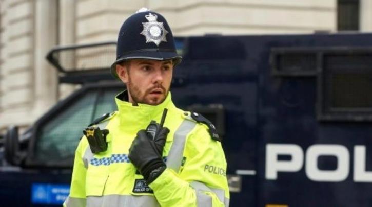Βρετανία: Η αστυνομία ανακρίνει έναν ύποπτο για τον θάνατο της υπαλλήλου των σιδηροδρόμων - Media