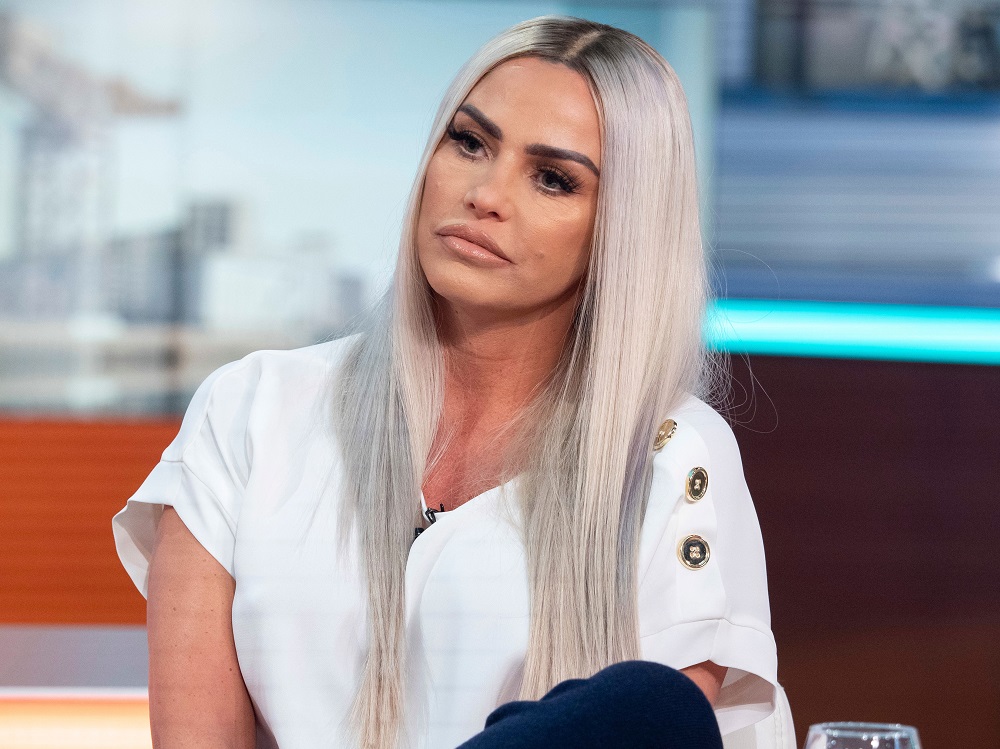 Κέιτι Πράις: Κάλεσε μέντιουμ και της είπε ότι απελευθερώθηκε από τα φαντάσματα που τη στοίχειωναν - Media