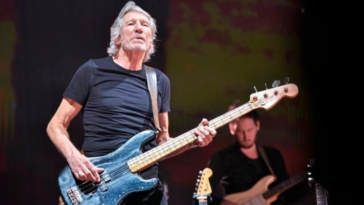 Roger Waters σε καραντίνα: Συγκλονιστική η ερμηνεία του στο «Mother» (Video) - Media
