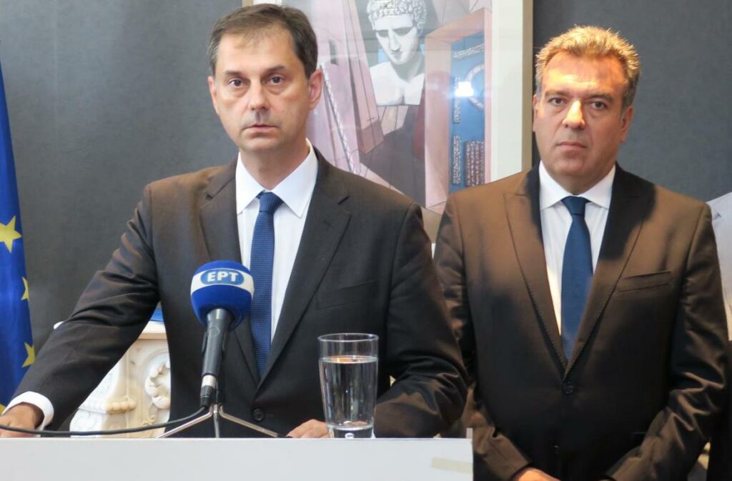 Μπάχαλο στο υπουργείο Τουρισμού: Άλλα λέει ο Θεοχάρης κι άλλα ο Κόνσολας για τα νησιά (Video) - Media