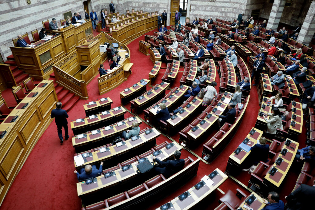 Πρωτογενές έλλειμμα 5 δισ. ευρώ στον Προϋπολογισμό λόγω κορωνοϊού - Media