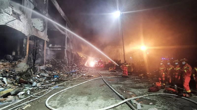 Κόλαση φωτιάς στην Κίνα: Κατέρρευσαν σπίτια και εργοστάσια από έκρηξη βυτιοφόρου με LNG (Video) - Media