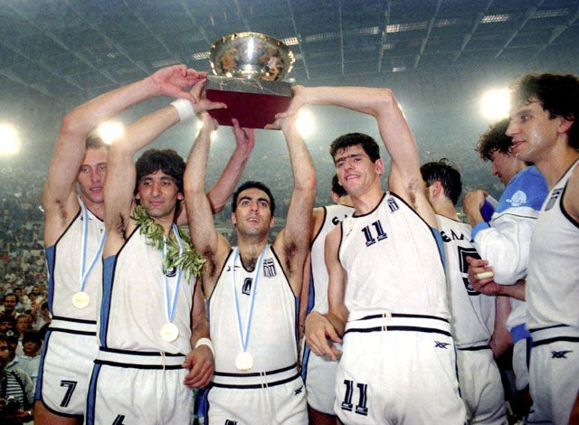 «Με τον Γκάλη, τον Γιαννάκη, τον Φασούλα και τα άλλα παιδιά» - Ο θρίαμβος της Εθνικής Ελλάδος στο Ευρωμπάσκετ του 1987 - Media