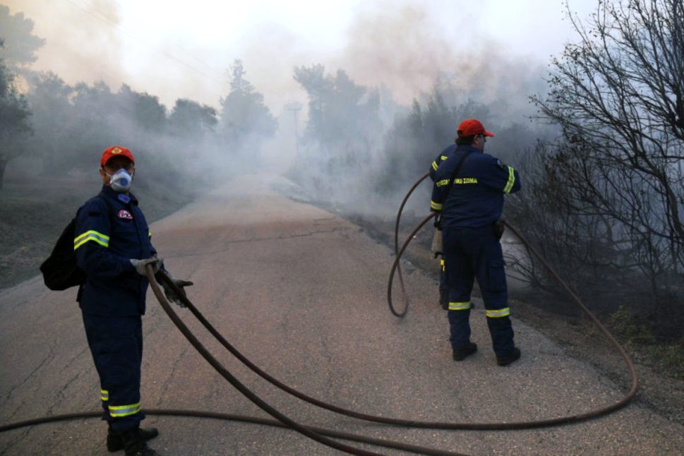Εύβοια: Σε εξέλιξη φωτιά στην Κάρυστο - Μεγάλη επιχείρηση της Πυροσβεστικής - Media