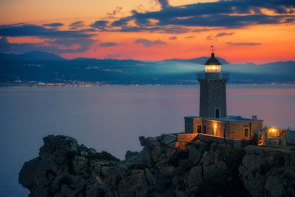 Φάρος Ηραίον, το στολίδι του Κορινθιακού - Πρωτολειτούργησε το 1897 (Video) - Media