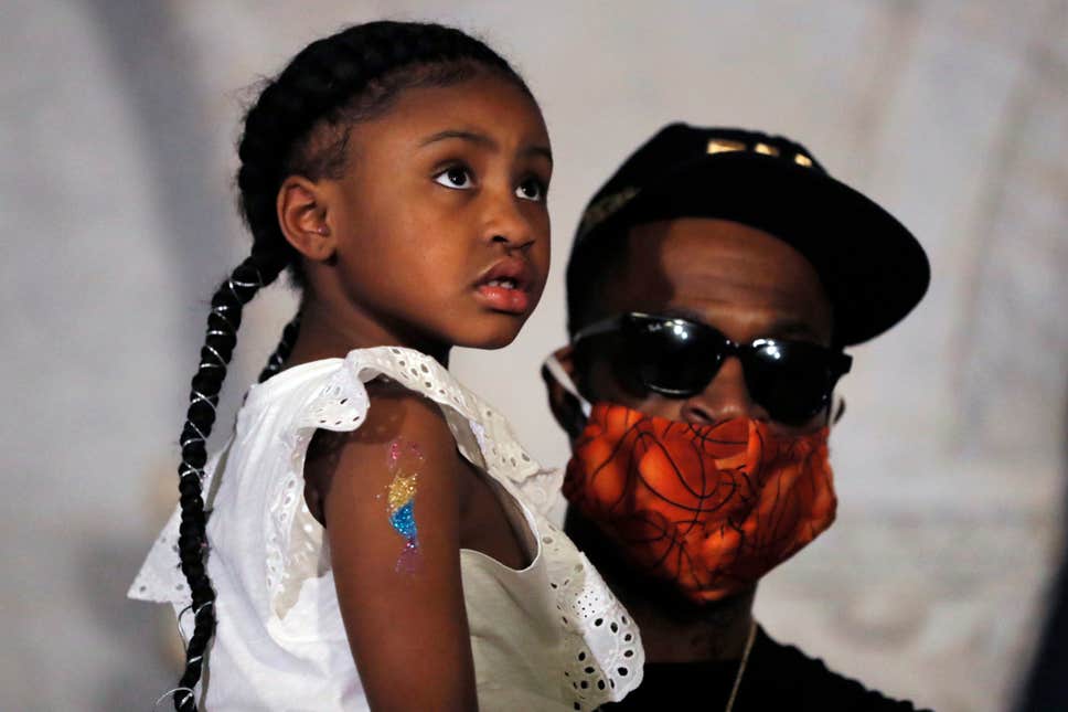 Συγκινεί η κόρη του Τζορτζ Φλόιντ:«Ο μπαμπάς μου άλλαξε τον κόσμο» (video) - Media