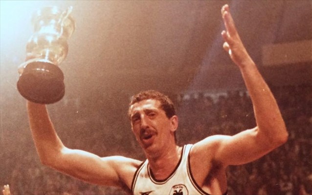 Θρήνος στον ΠΑΟΚ: «Έφυγε» ο Γιάννης Πολίτης - Media