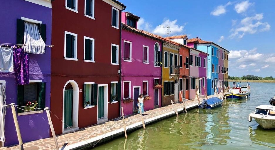 Ελπίδες στην Ιταλία για επανεκκίνηση του τουρισμού - Media