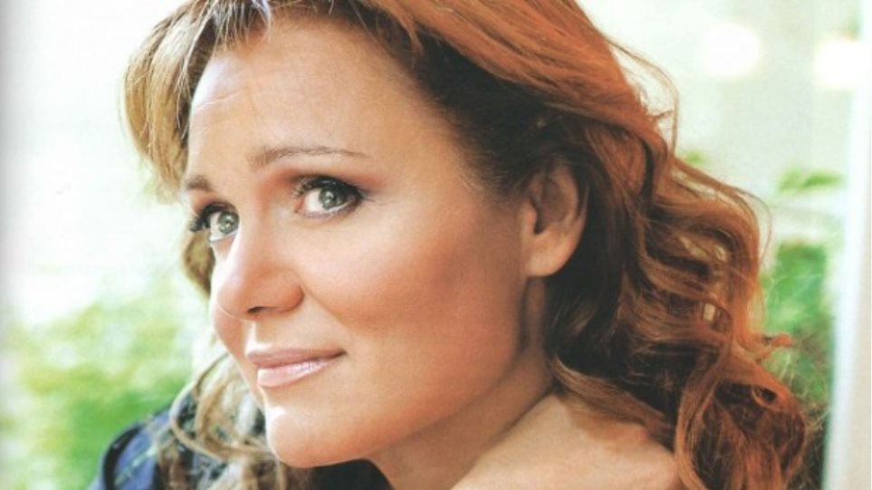 H Μαρία Καβογιάννη έκανε διακοπές στο Πήλιο - Η φωτογραφία στην παραλία με φίλους - Media