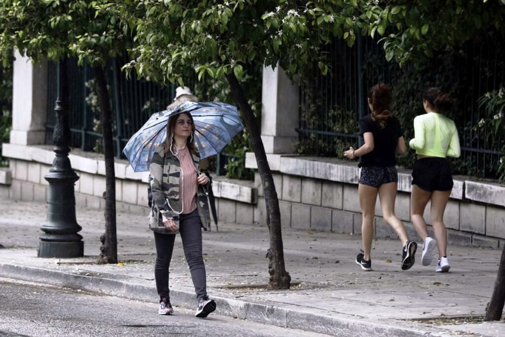 Καιρός: Με ζέστη αλλά και τοπικές μπόρες ξεκινάει η εβδομάδα (Χάρτες) - Media