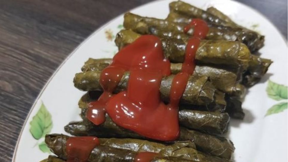 Διπλωμάτης της Άγκυρας υπέδειξε τον κοινό... εχθρό Τούρκων και Ελλήνων: Κέτσαπ στα ντολμαδάκια - Media