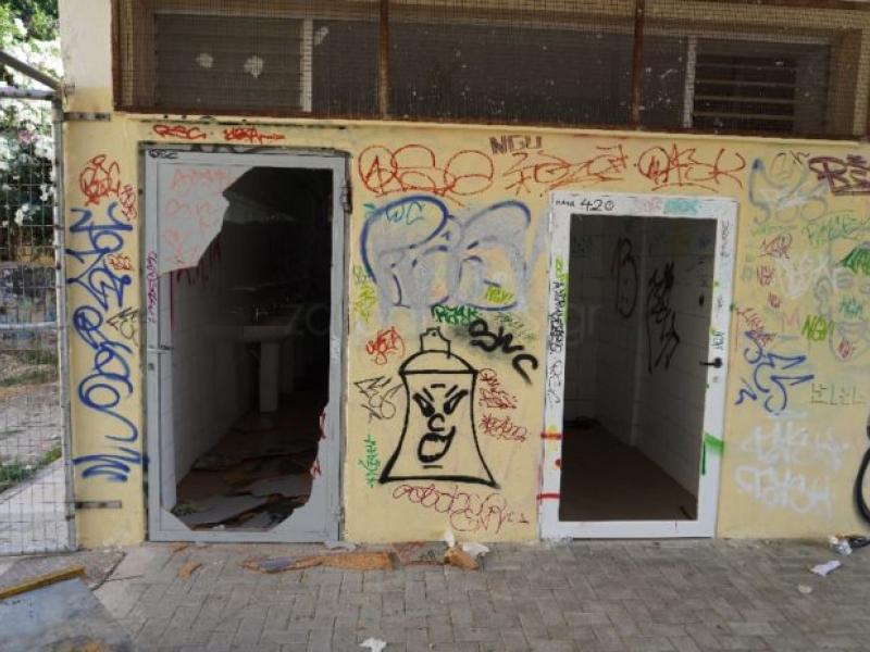 Βανδαλισμοί σε γυμνάσιο στην Κρήτη: Έβαλαν φωτιά - Ξεσπά ο διευθυντής (Photos) - Media
