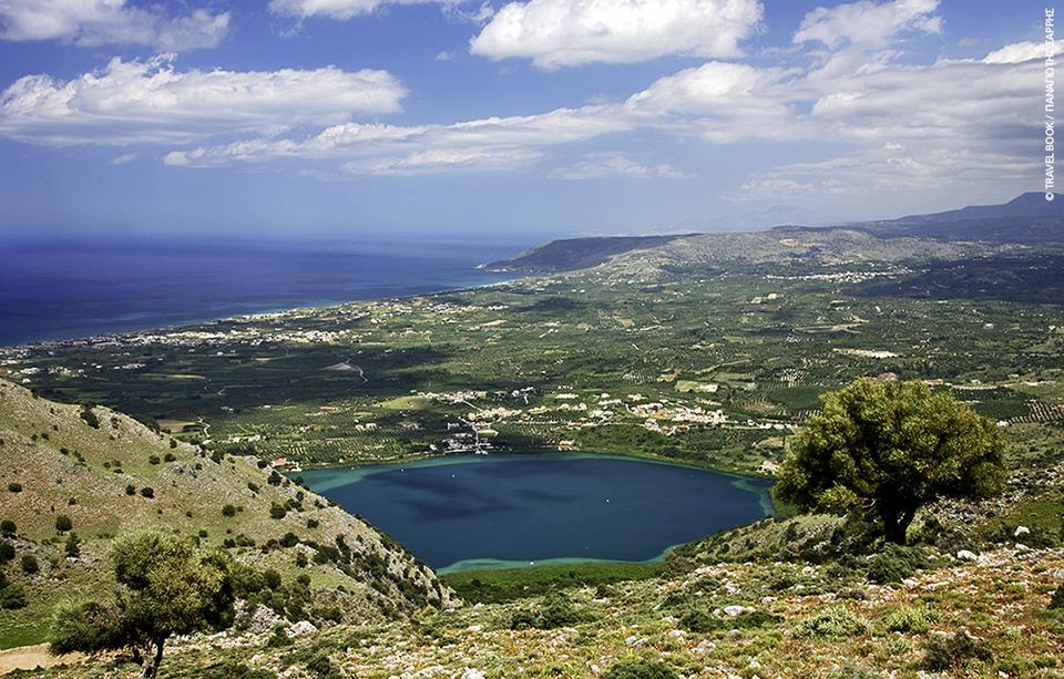 Ποια είναι η «στοιχειωμένη» λίμνη της Κρήτης (Photos) - Media