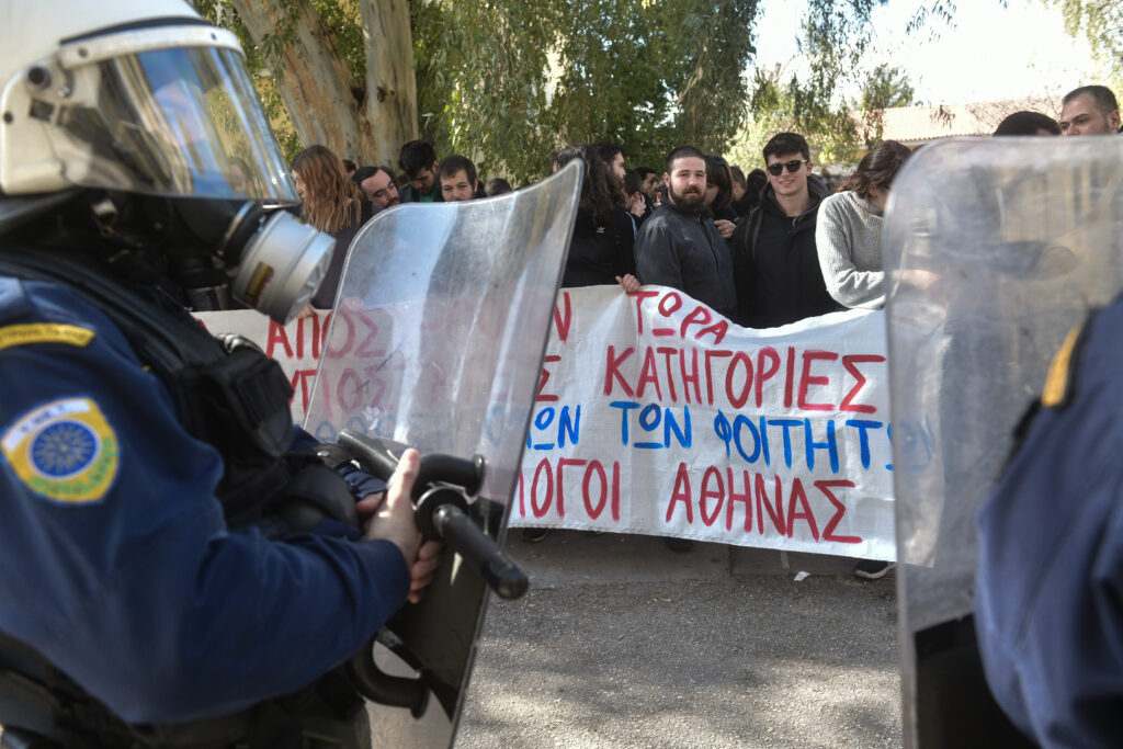ΜΑΤ: Με κάμερα και από ύψος... 3 μέτρων θα βιντεοσκοπούν τις επιχειρήσεις καταστολής - Media