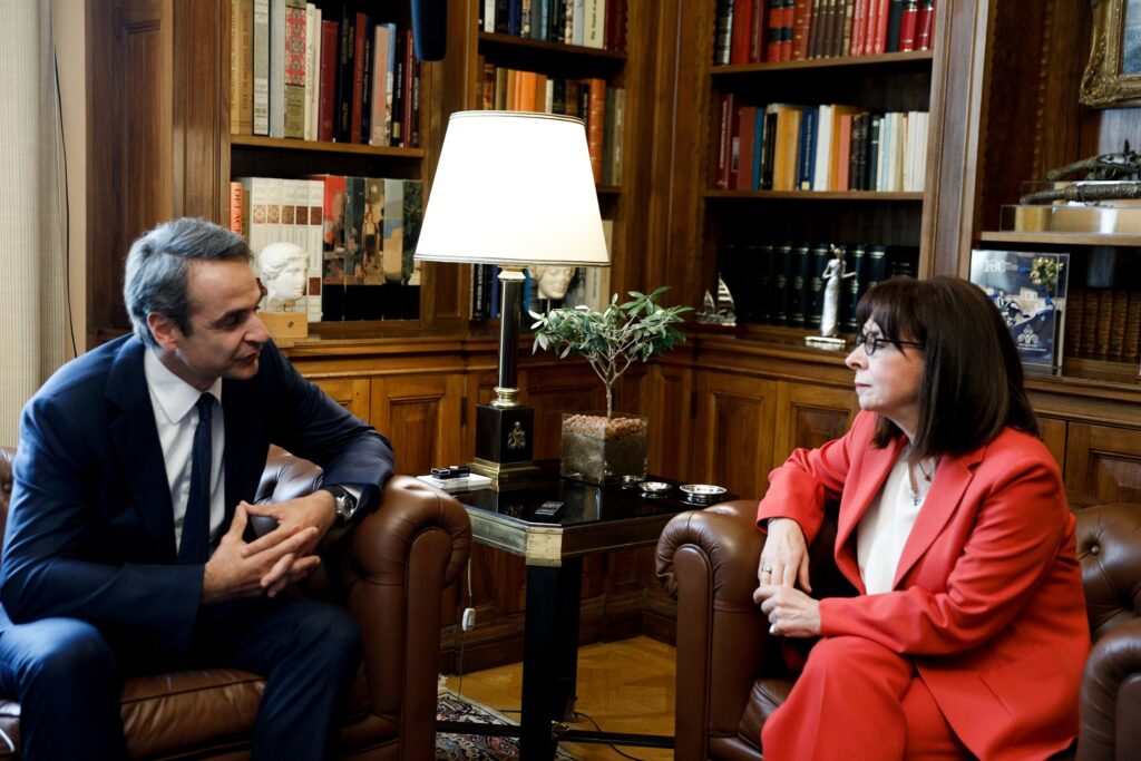Μητσοτάκης σε Σακελλαροπούλου: Θα αντιμετωπίσουμε όλες τις τουρκικές προκλήσεις  - Media