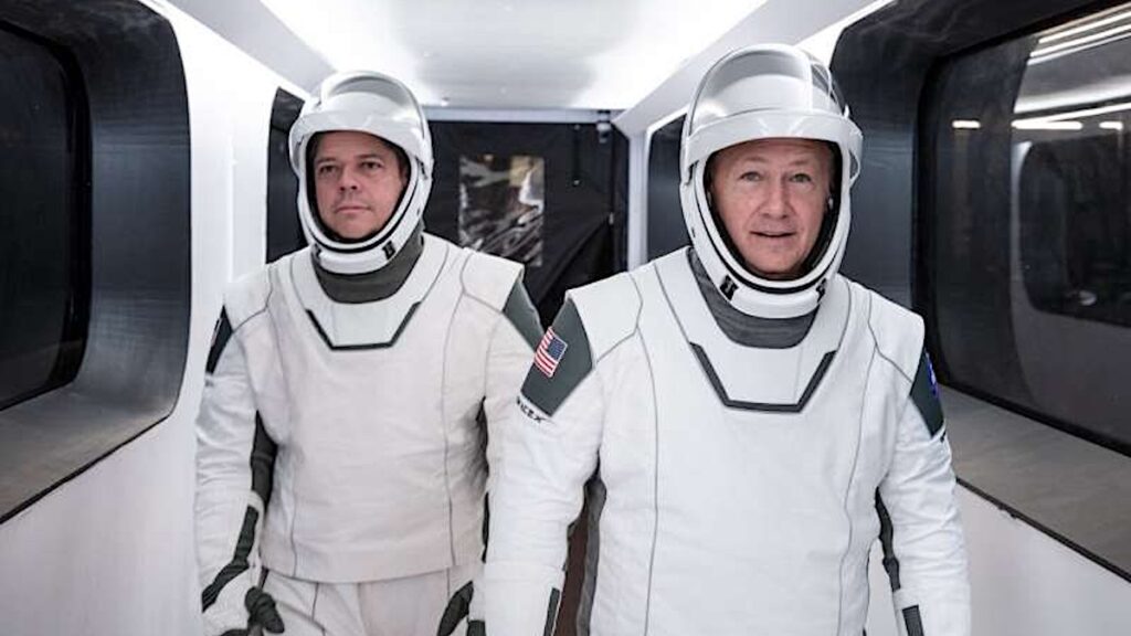 Αστροναύτες ακούν AC/DC και Black Sabbath ενώ ταξιδεύουν στο διάστημα (Video) - Media