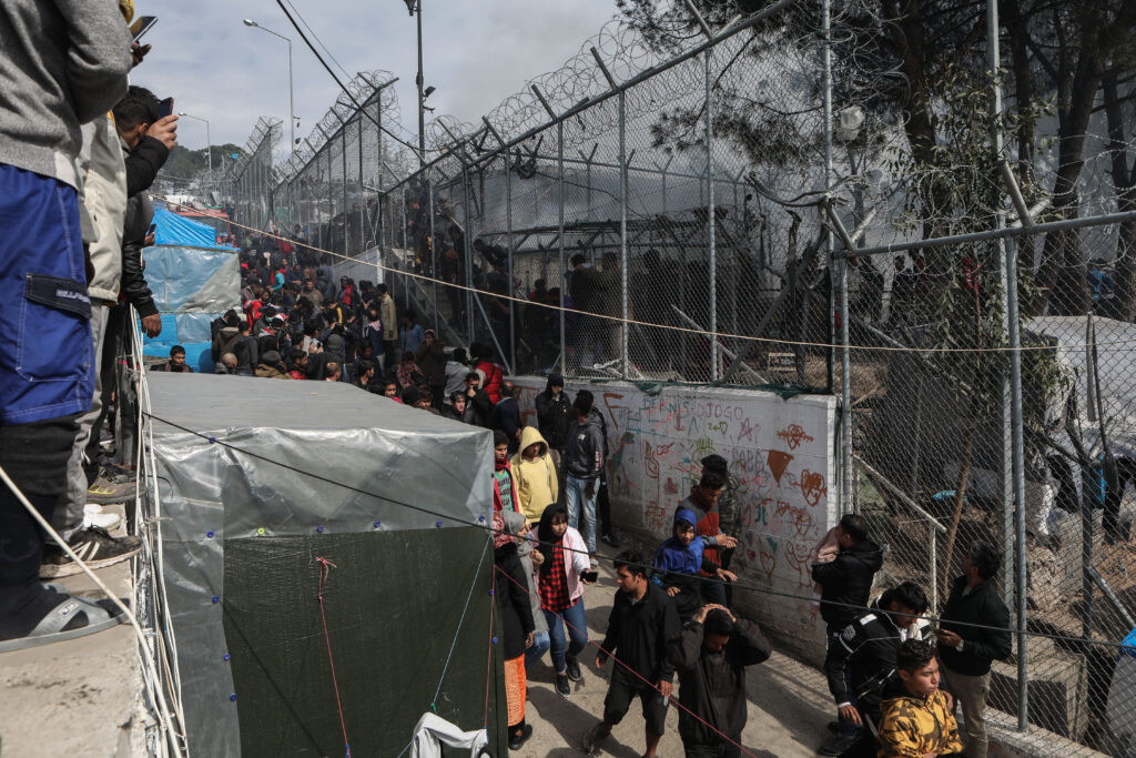 Μεταναστευτικό/Προσφυγικό: Νέο σύμφωνο περιμένει η κυβέρνηση - Διαπραγματεύσεις με Κομισιόν - Media