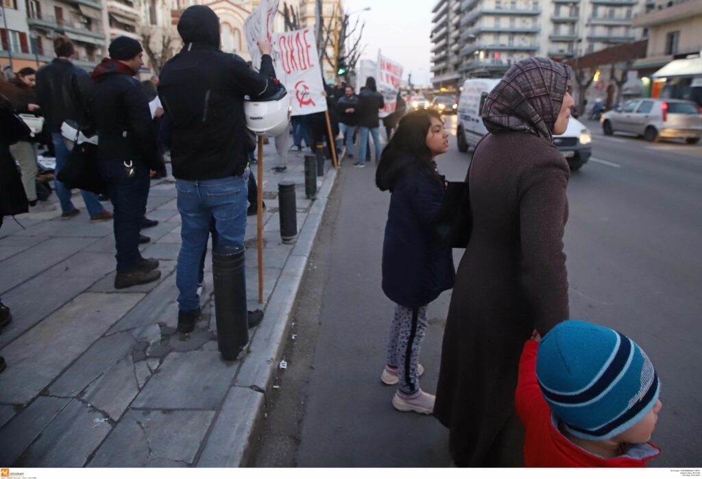 Ξάνθη: Διώκεται πειθαρχικά εκπαιδευτικός για αντιρατσιστικές αναρτήσεις - Media