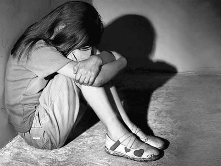 Σοκ στη Λαμία: 13χρονη κατήγγειλε βιασμό της από τον πρώην σύζυγο θείας της - Media