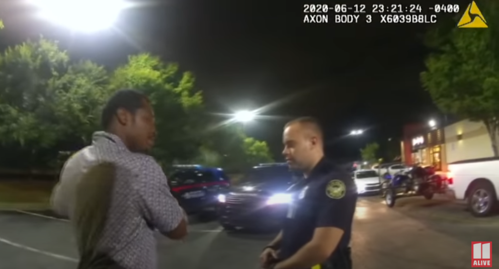 Έκρηξη οργής στις ΗΠΑ για τη νέα δολοφονία μαύρου από λευκούς αστυνομικούς (Video) - Media